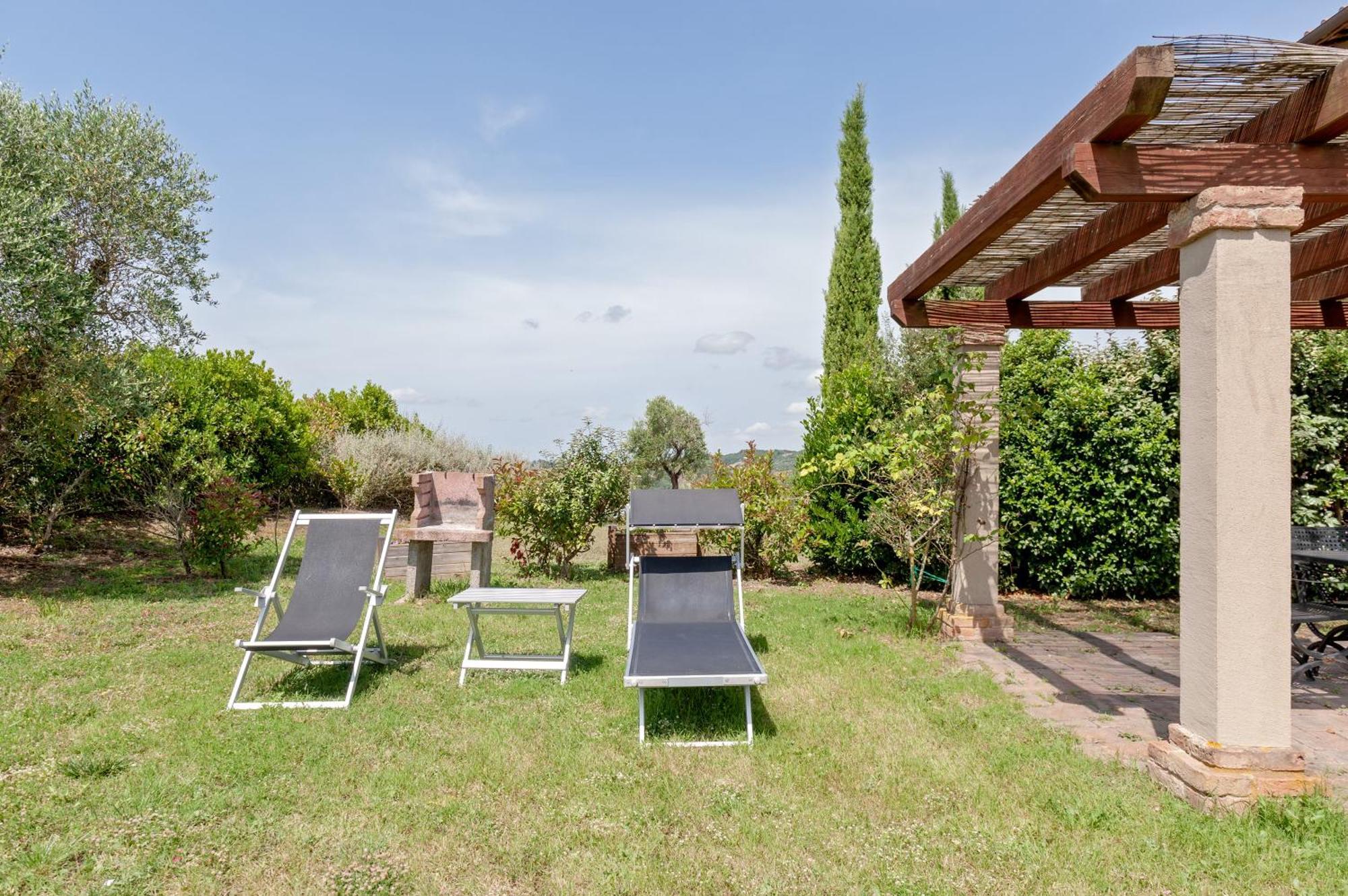 Il Borgo Delle Ville Palaia Ngoại thất bức ảnh