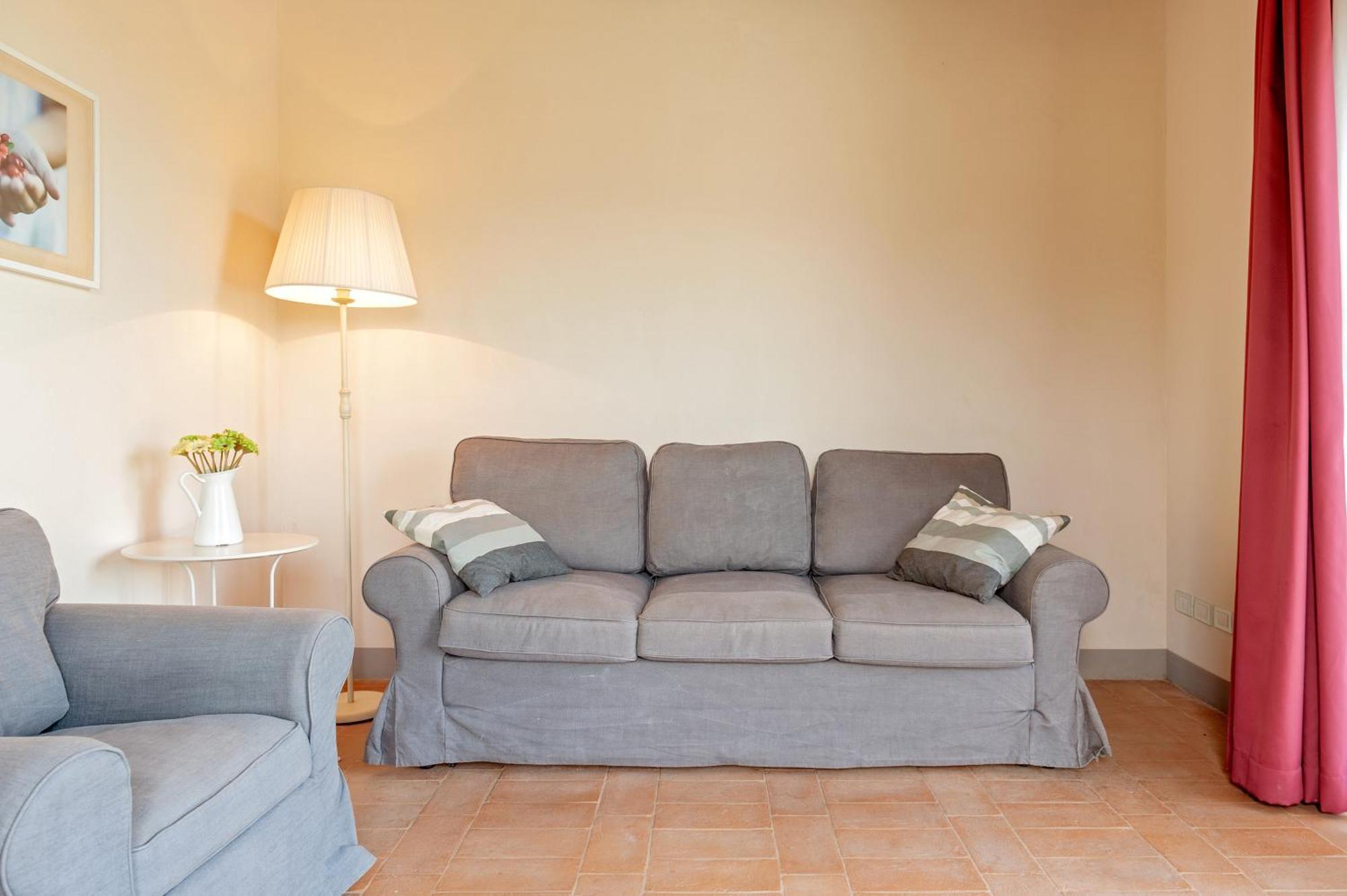 Il Borgo Delle Ville Palaia Ngoại thất bức ảnh