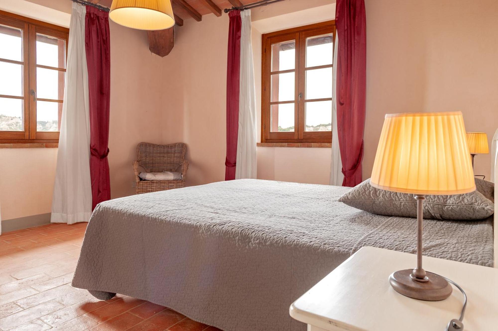 Il Borgo Delle Ville Palaia Ngoại thất bức ảnh